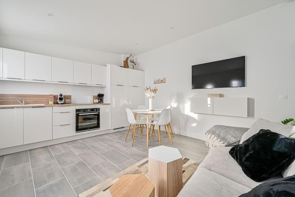 La Parenthese Apartamento Claye-Souilly Exterior foto